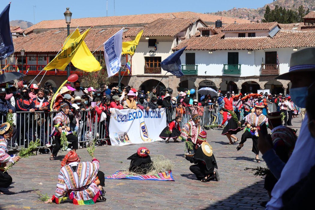 Concurso de danzas EMUFEC - Colegio Lincoln